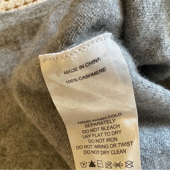 Quince Maternity Gray Cashmere Joggers - size Medium - Picture 3 of 4